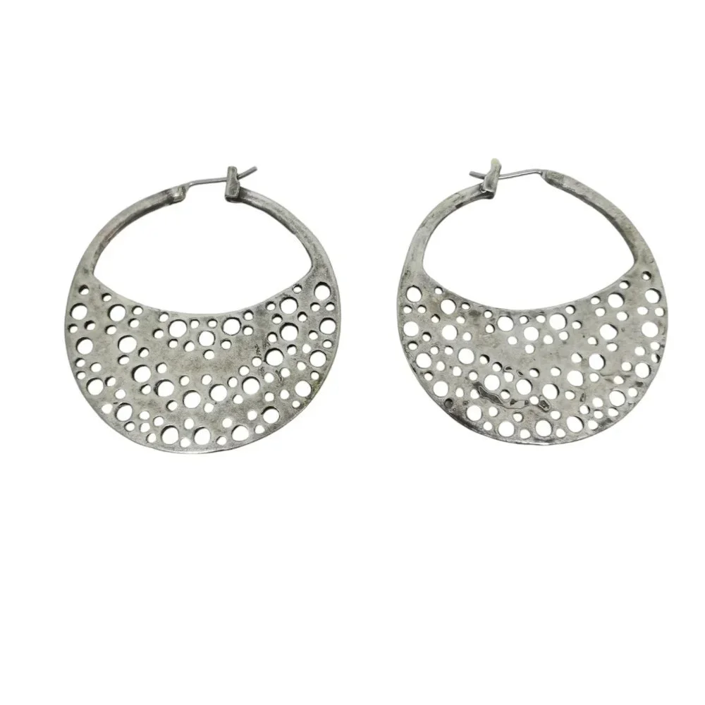 VINTAGE SILVER PEWTER ABSTRACT HOOP DESIGN EARRINGS